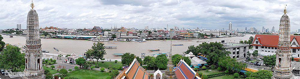 Vue panoramique du haut du Wat Arun