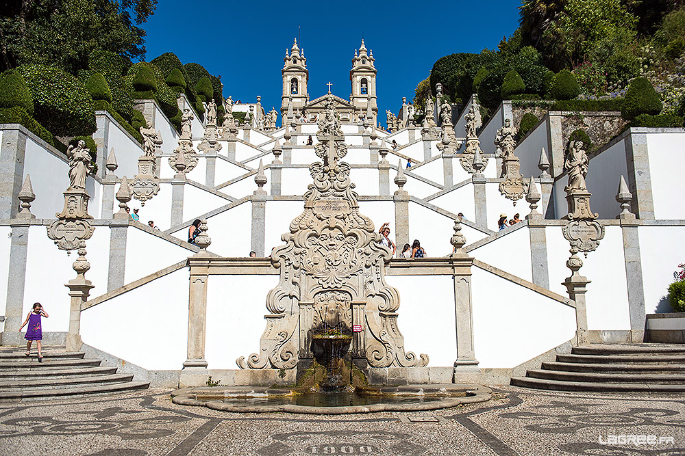 La dernière partie de l'escalier monumental de Bom Jesus Do Monte